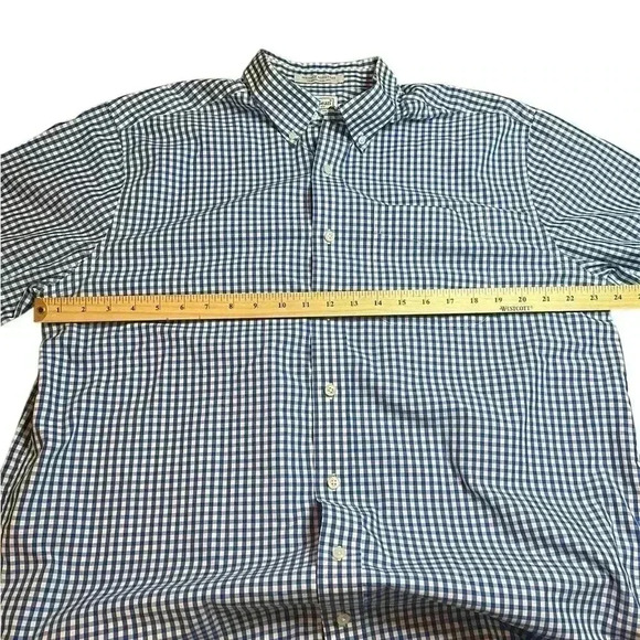 LL Bean Wrinkle Resistant Blue Checkered  Plaid Short Sleeve Button Down‎ Shirt - Picture 2 of 5